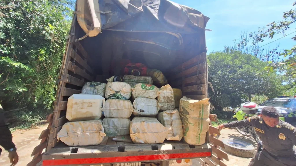 Camion-cargado-con-marihuana-1