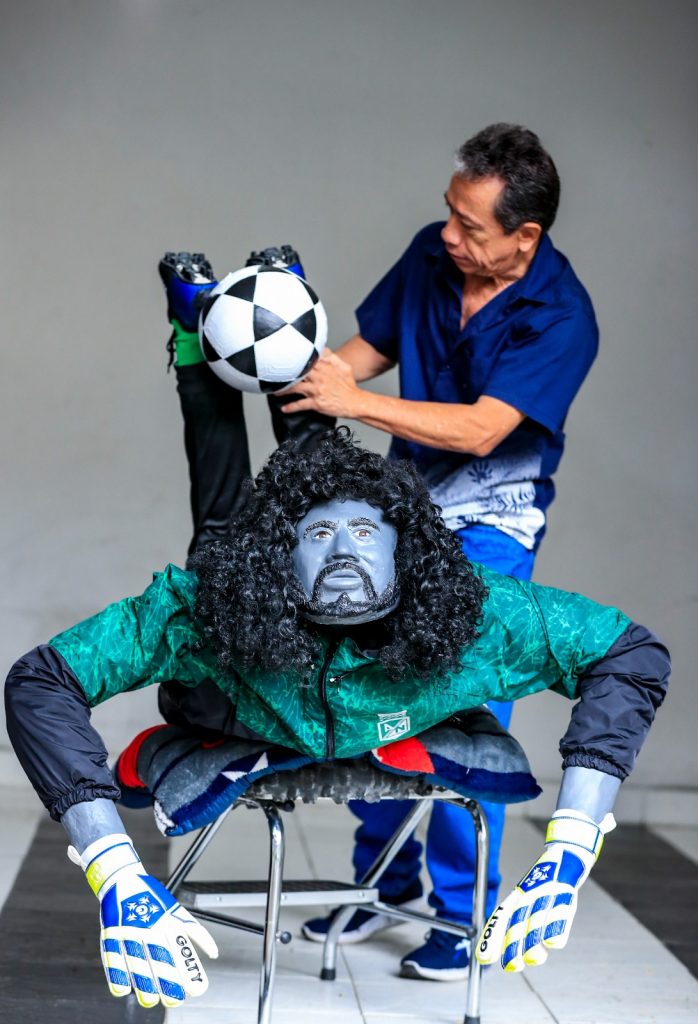 Escultura-Rene-Higuita-Escorpion-