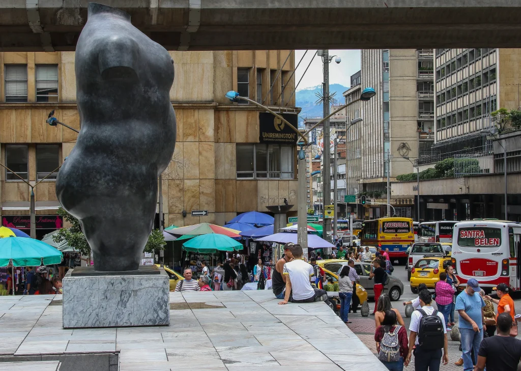 La-Gorda-del-Parque-Berrio-2