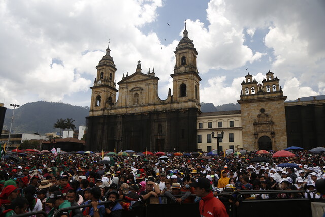Marcha-por-la-vida-en-Bogota