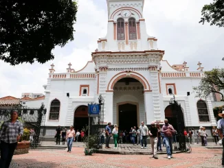 Parque-principal-de-Sabaneta