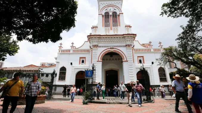 Parque-principal-de-Sabaneta