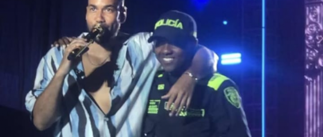 Policía en concierto de Romeo Santos