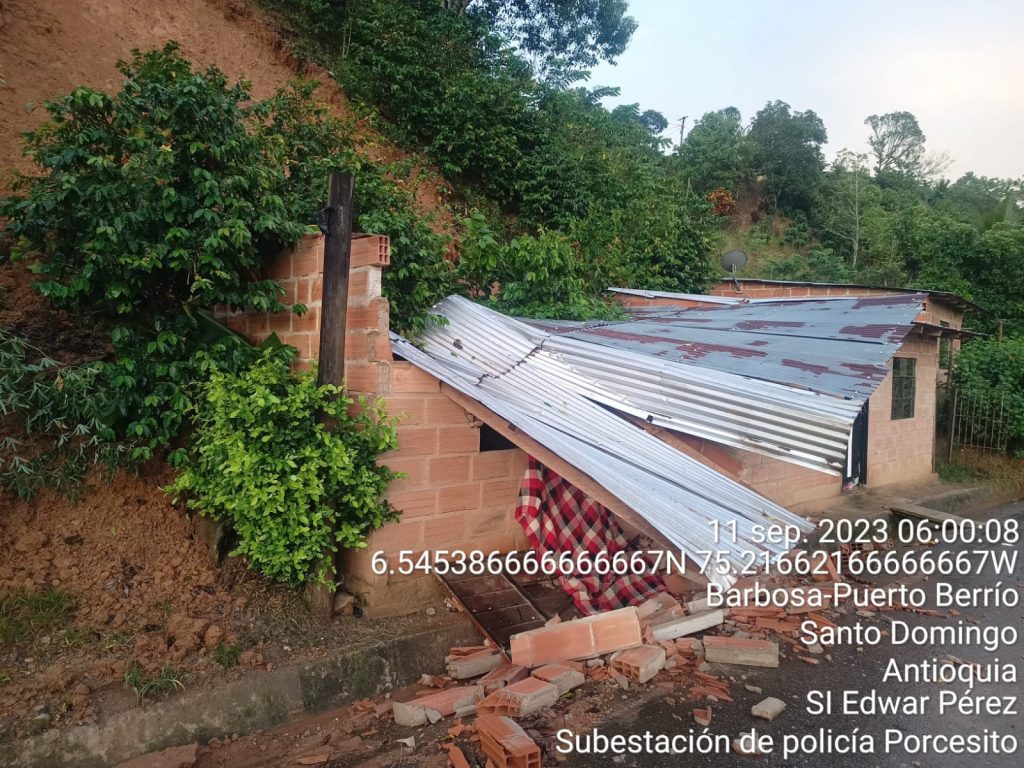 De acuerdo a las autoridades, la vivienda estaba en una zona de alta exposición.