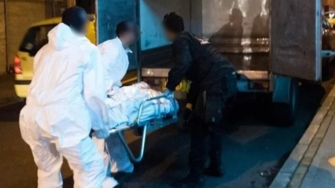 Una mujer fue asesinada a puñaladas en el Centro