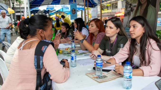 Este viernes: feria de empleo en el Parque de las Luces